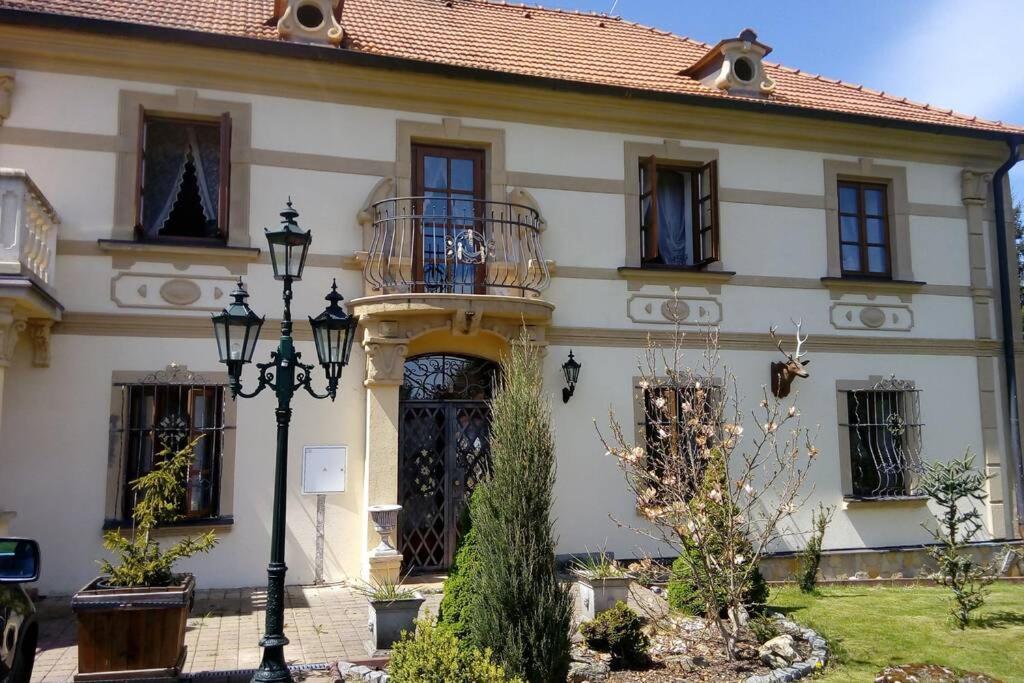 Zamecek Zdiky - Knizeci Apartman Bujanov Extérieur photo