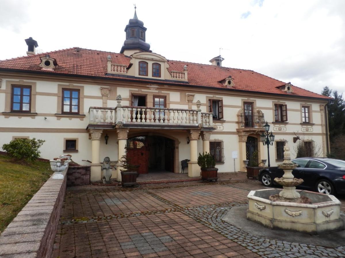 Zamecek Zdiky - Knizeci Apartman Bujanov Extérieur photo